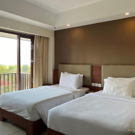 New Kuta Hotel By Lorin Uluwatu Exterior foto