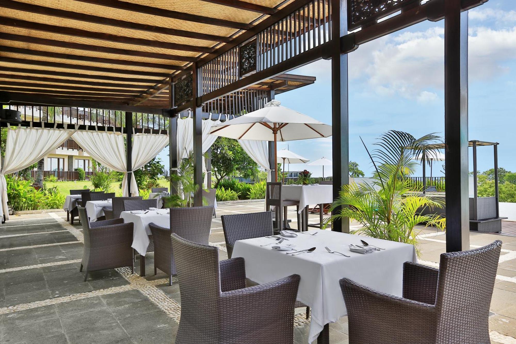 New Kuta Hotel By Lorin Uluwatu Exterior foto